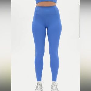 NEW WITH TAGS - girlfriend collective blue leggings